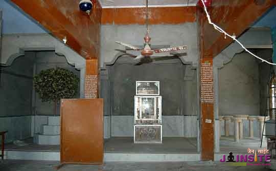 Bhagwan Neminath Digamber Jain Atishay Kshetra Tilokpur